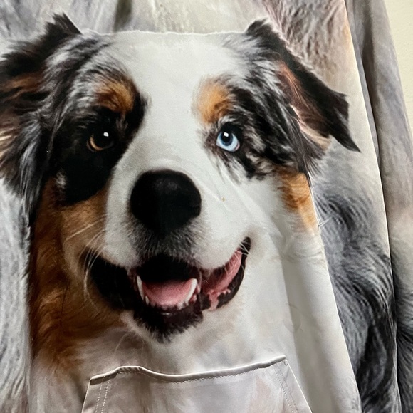 Dog themed sweatshirt with hoodie and Sherpa inside - Picture 3 of 16